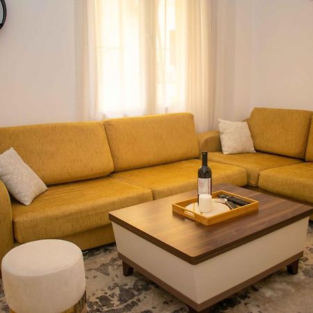 City Center/Navarinou Classical Style Apt-King Bed Salonic Exterior foto