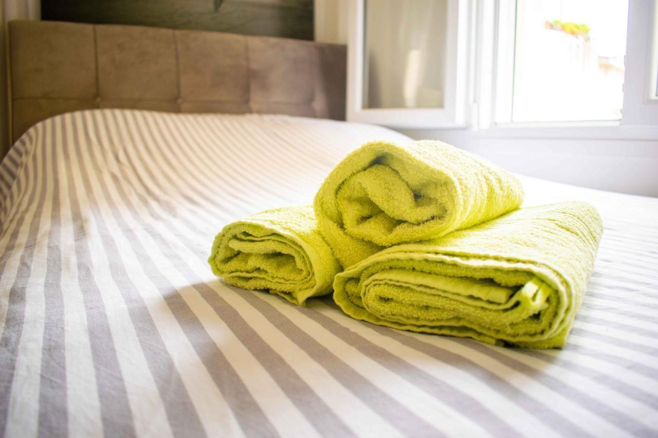 City Center/Navarinou Classical Style Apt-King Bed Salonic Exterior foto